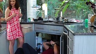 Sarah Vandella fucked so hard while eating pussy Thumbnail